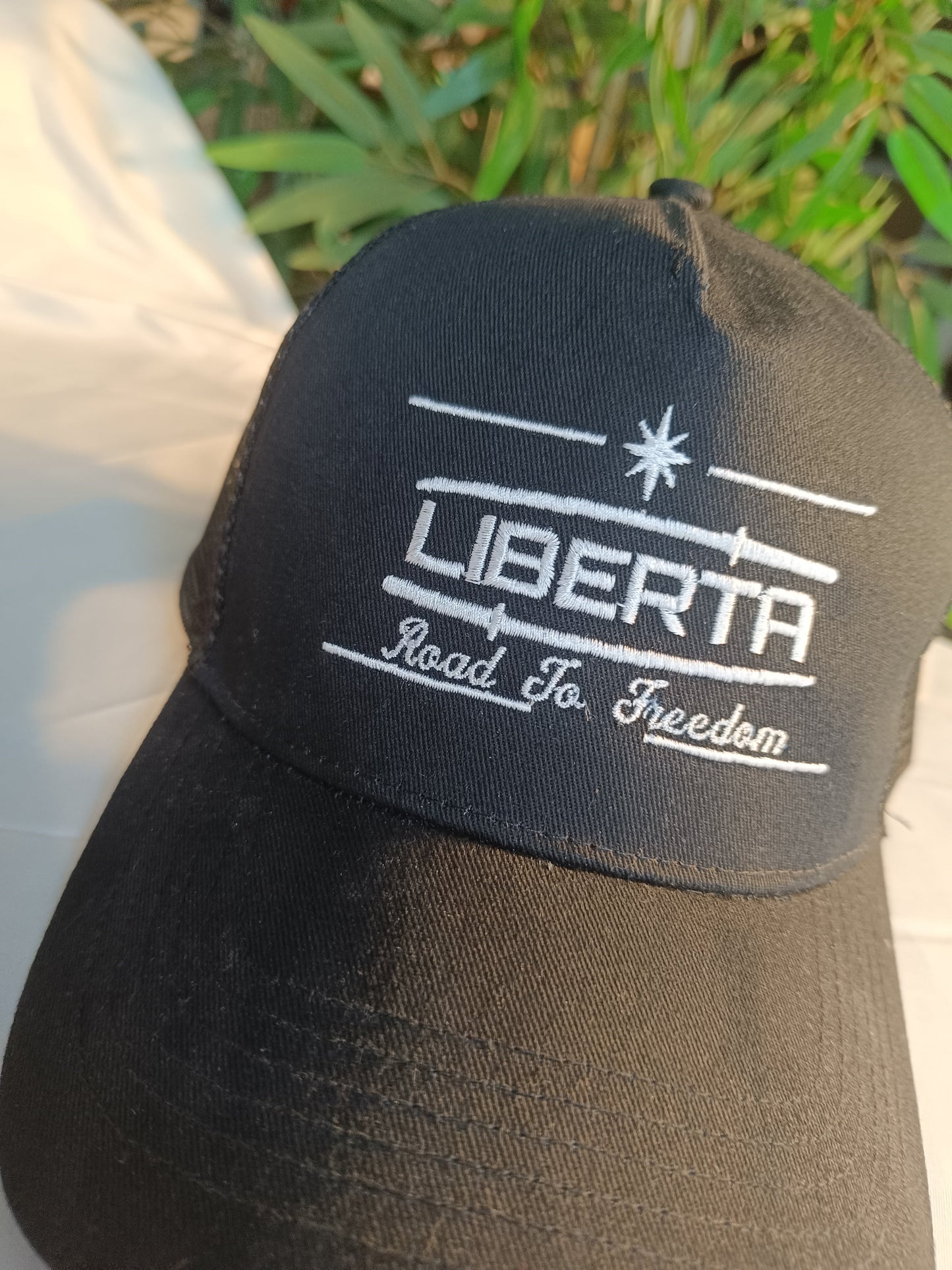 TRUCKER CLASSIC - BLACK
