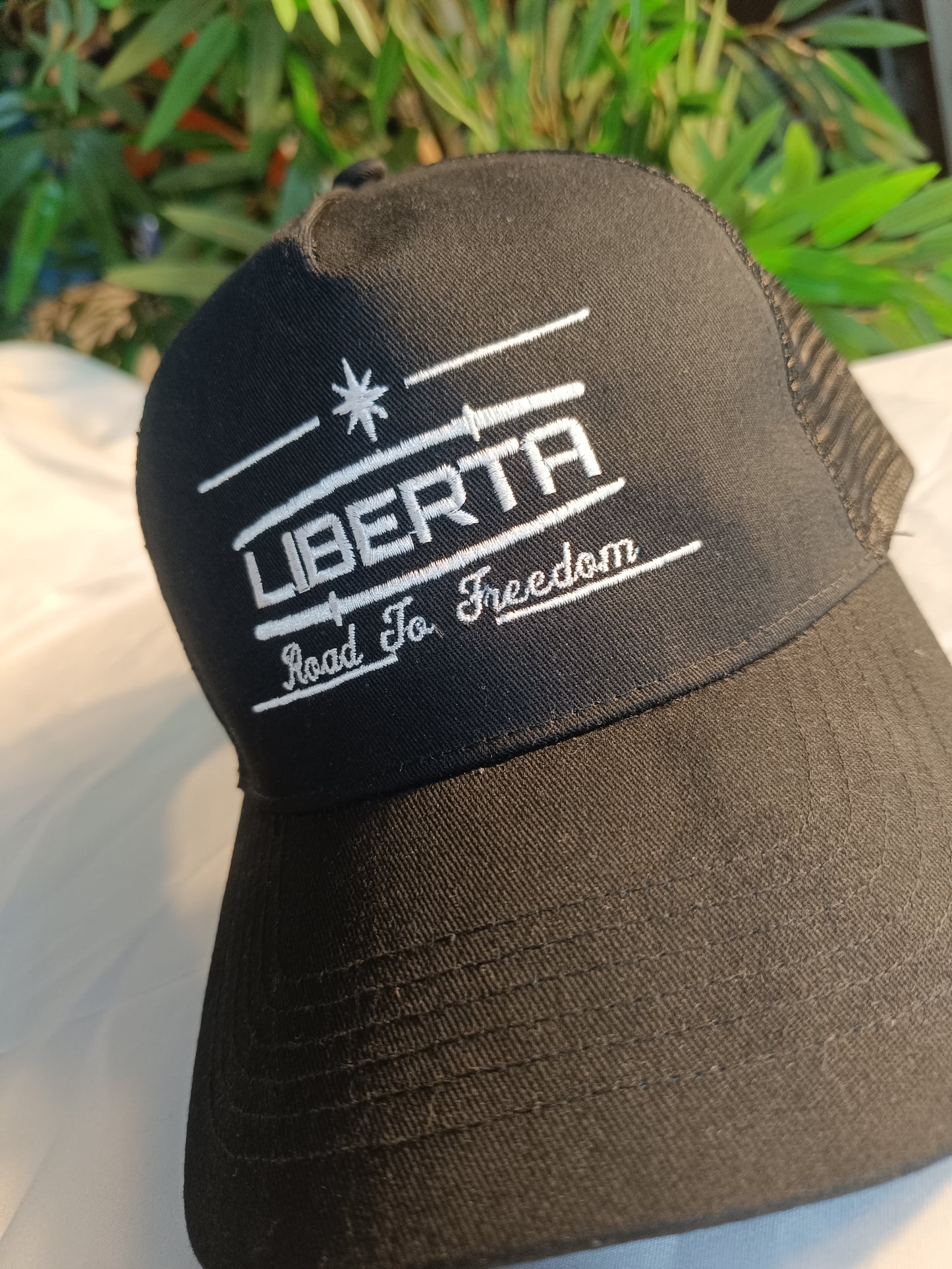 TRUCKER CLASSIC - BLACK