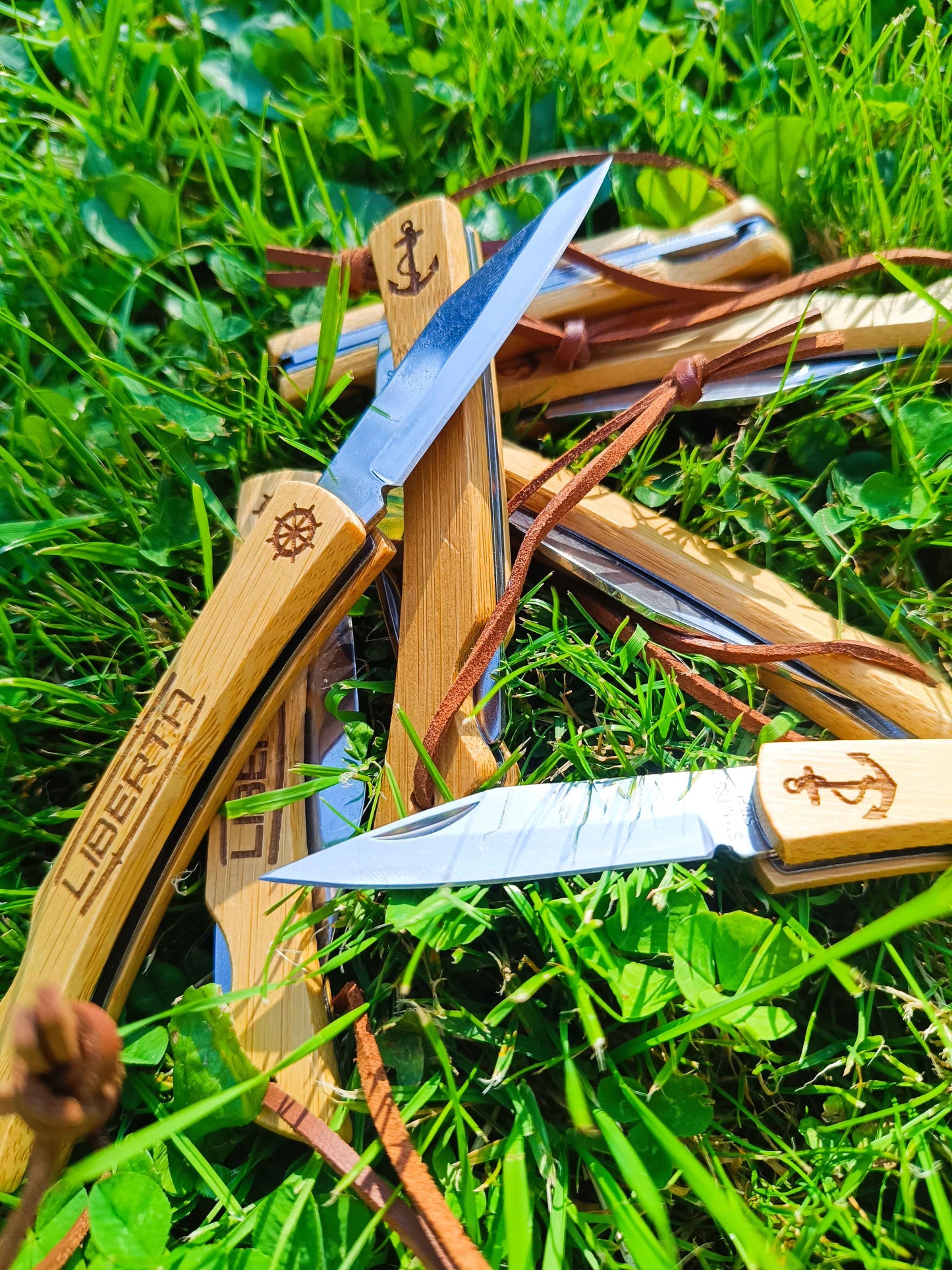 KNIFE